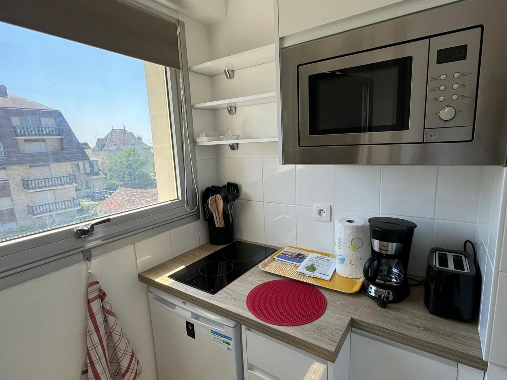 Studio Central A Cabourg Avec Balcon, Wifi Gratuit & Parking - Fr-1-487-372 Esterno foto