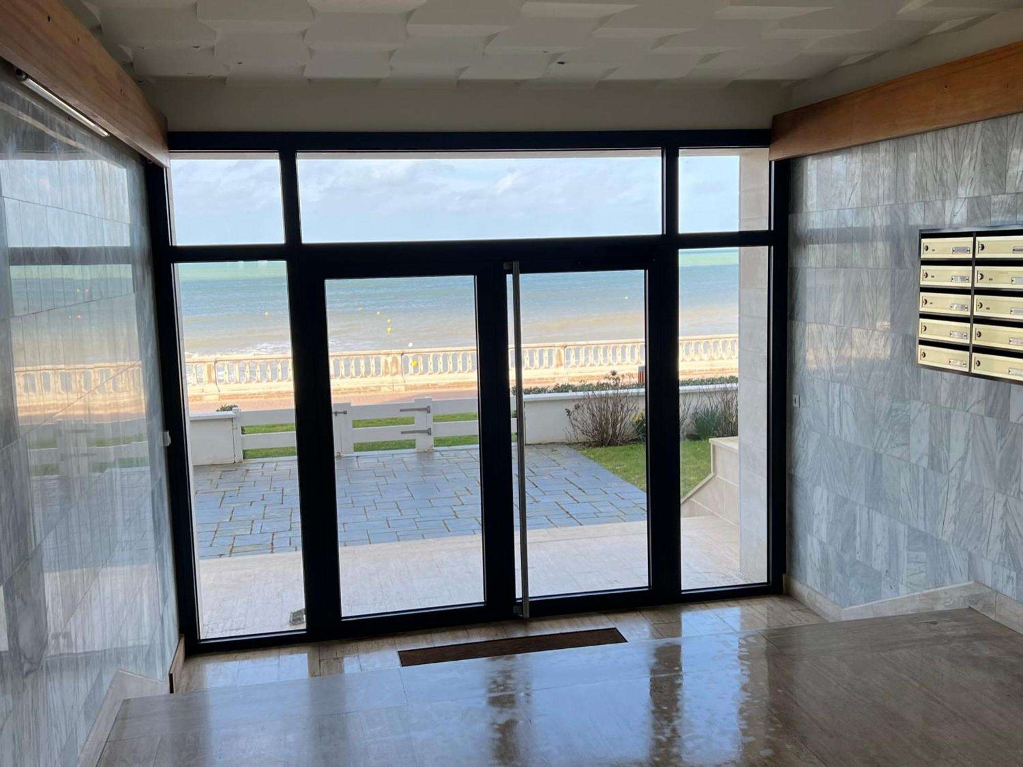 Studio Central A Cabourg Avec Balcon, Wifi Gratuit & Parking - Fr-1-487-372 Esterno foto